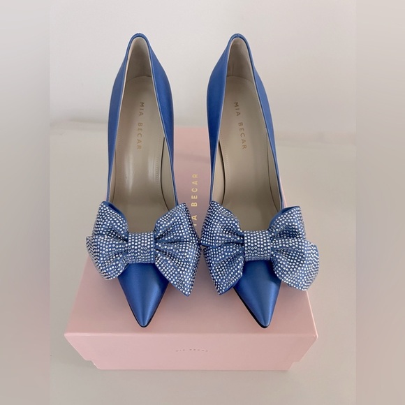 NIB Mia Becar Blue Alessandra Satin Pumps Embellished Bow Formal Wedding Sz 38.5 - Picture 2 of 11